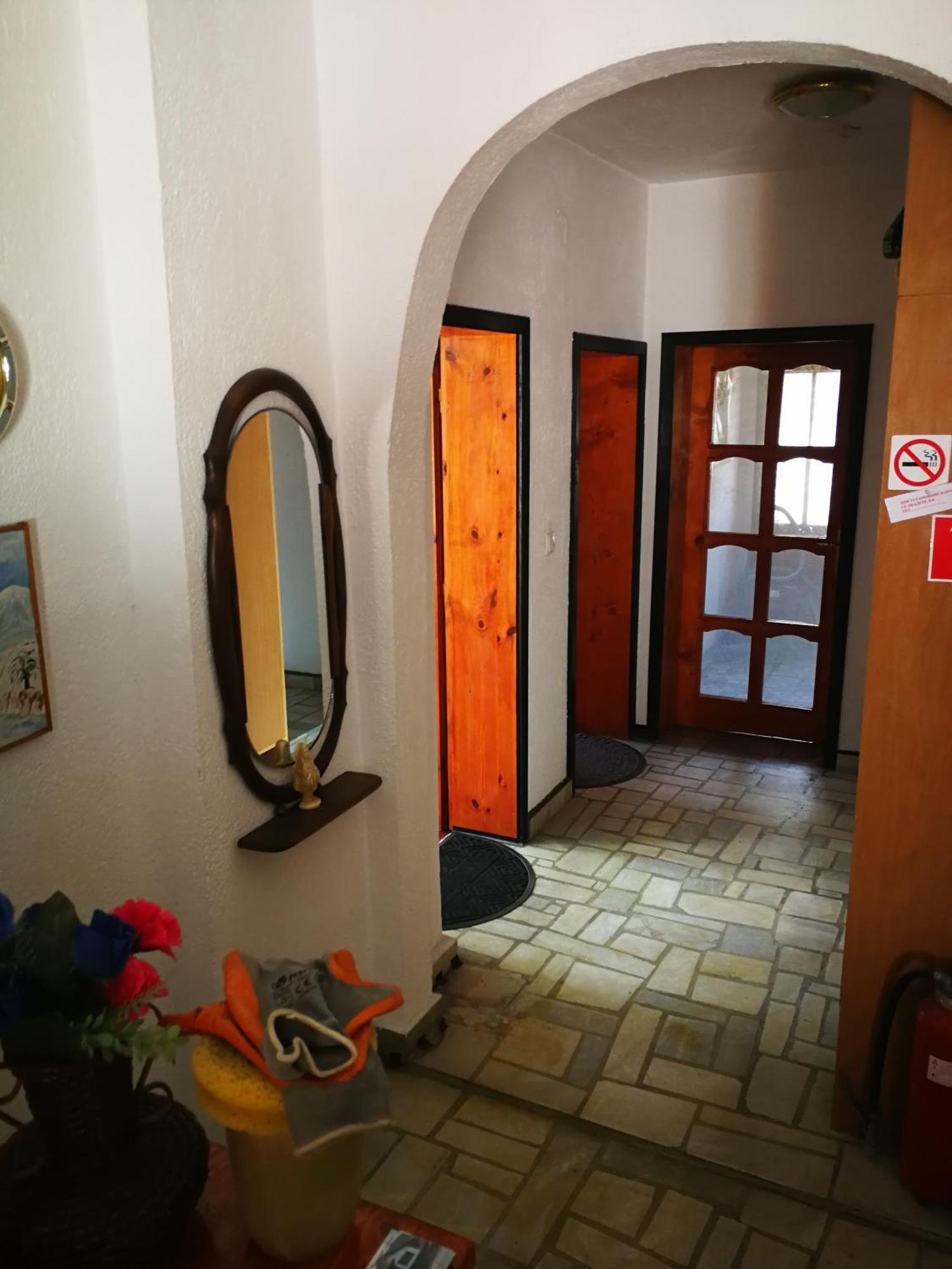 Guest House St Mariya Magdalena Devin Bagian luar foto