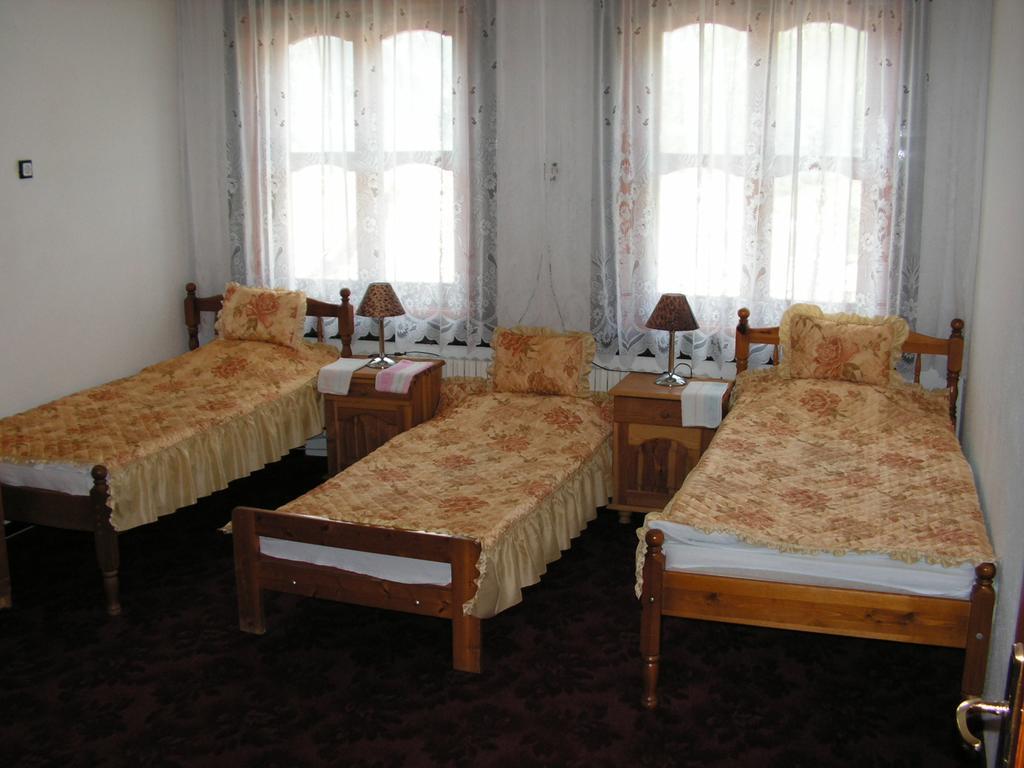 Guest House St Mariya Magdalena Devin Bagian luar foto